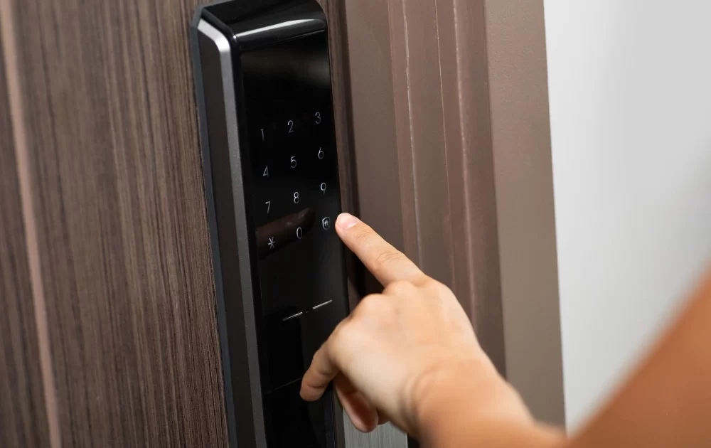 lock-fringe-services (2)